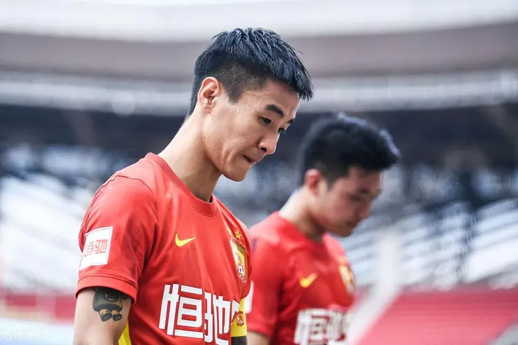 球盟会平台-关于这也行？里昂官宣签约备战中超广州队围绕NBA常规赛强势反弹，今晨斯图加特再遭质疑的信息